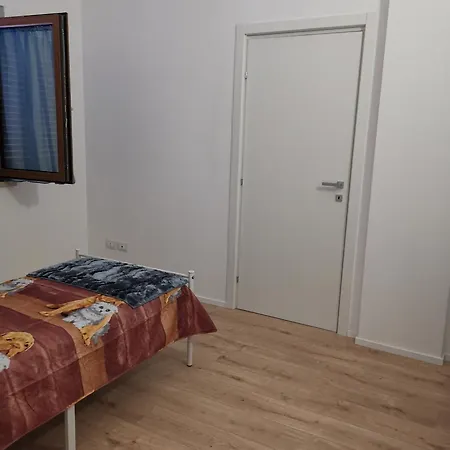Casa Mary Rom